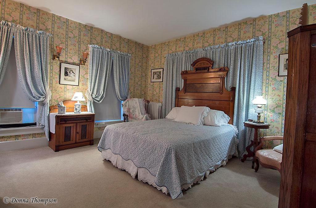 Rosewood Inn Corning Buitenkant foto